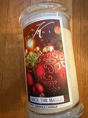 Deck The Halls Holiday Candle - Cream